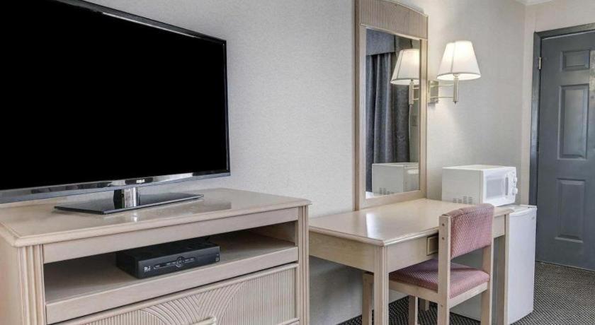 อีโคโน ลอดจ์ Hotel แวนฮอร์น ภายนอก รูปภาพ