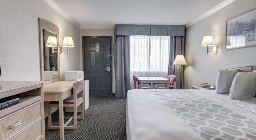 อีโคโน ลอดจ์ Hotel แวนฮอร์น ภายนอก รูปภาพ