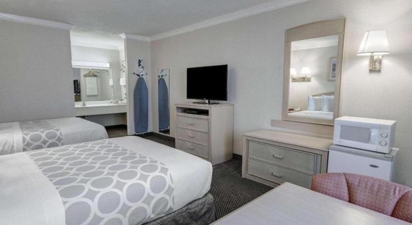 อีโคโน ลอดจ์ Hotel แวนฮอร์น ภายนอก รูปภาพ