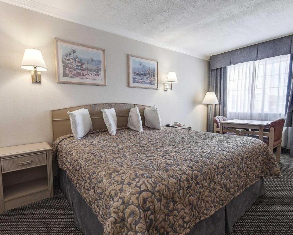 อีโคโน ลอดจ์ Hotel แวนฮอร์น ภายนอก รูปภาพ